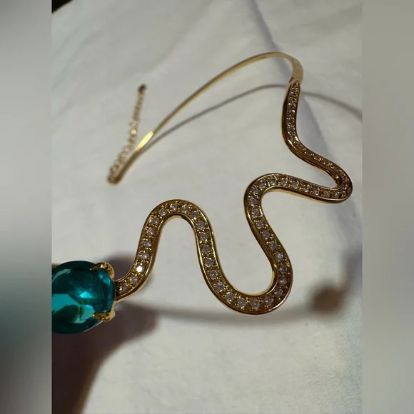 Gold Plated Snake Choker Necklace – Cubic Zirconia & Emerald Green Crystal - Picture 4 of 6